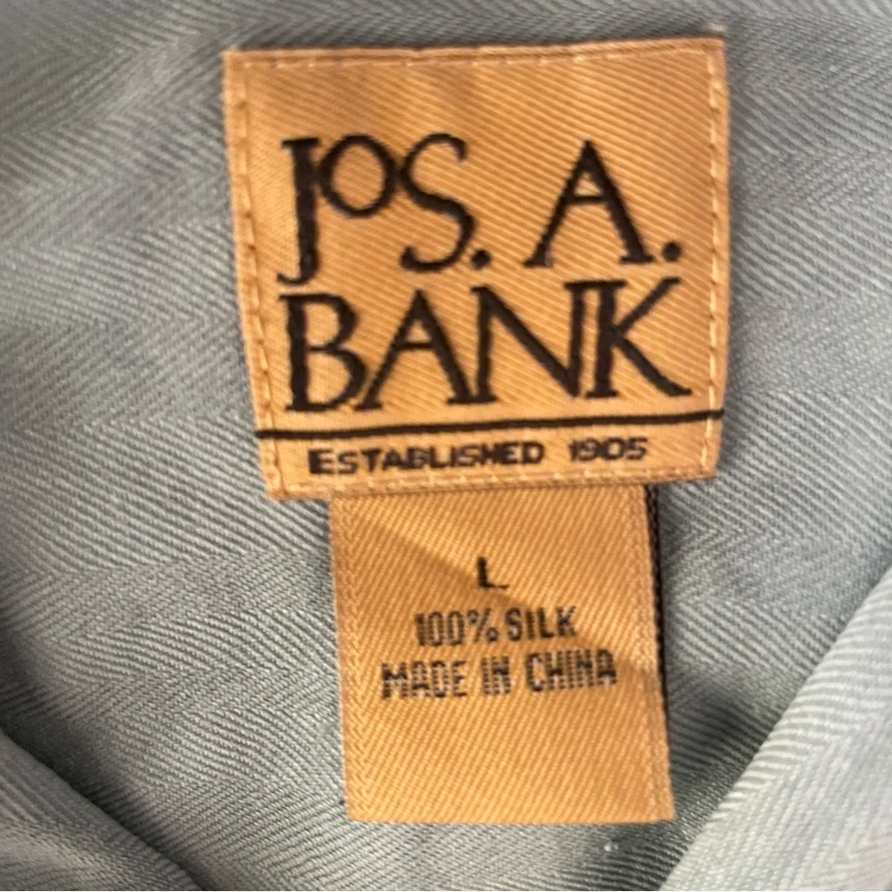 JOS. A. Bank Men's Light Blue Casual Shirt 100% silk size large